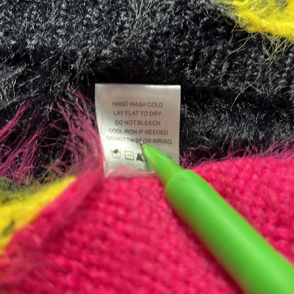 AKIRA NWT Size M Black Pink Yellow Faux Fluffy Fur Sleeveless Mini Dress (0459) - Picture 13 of 13